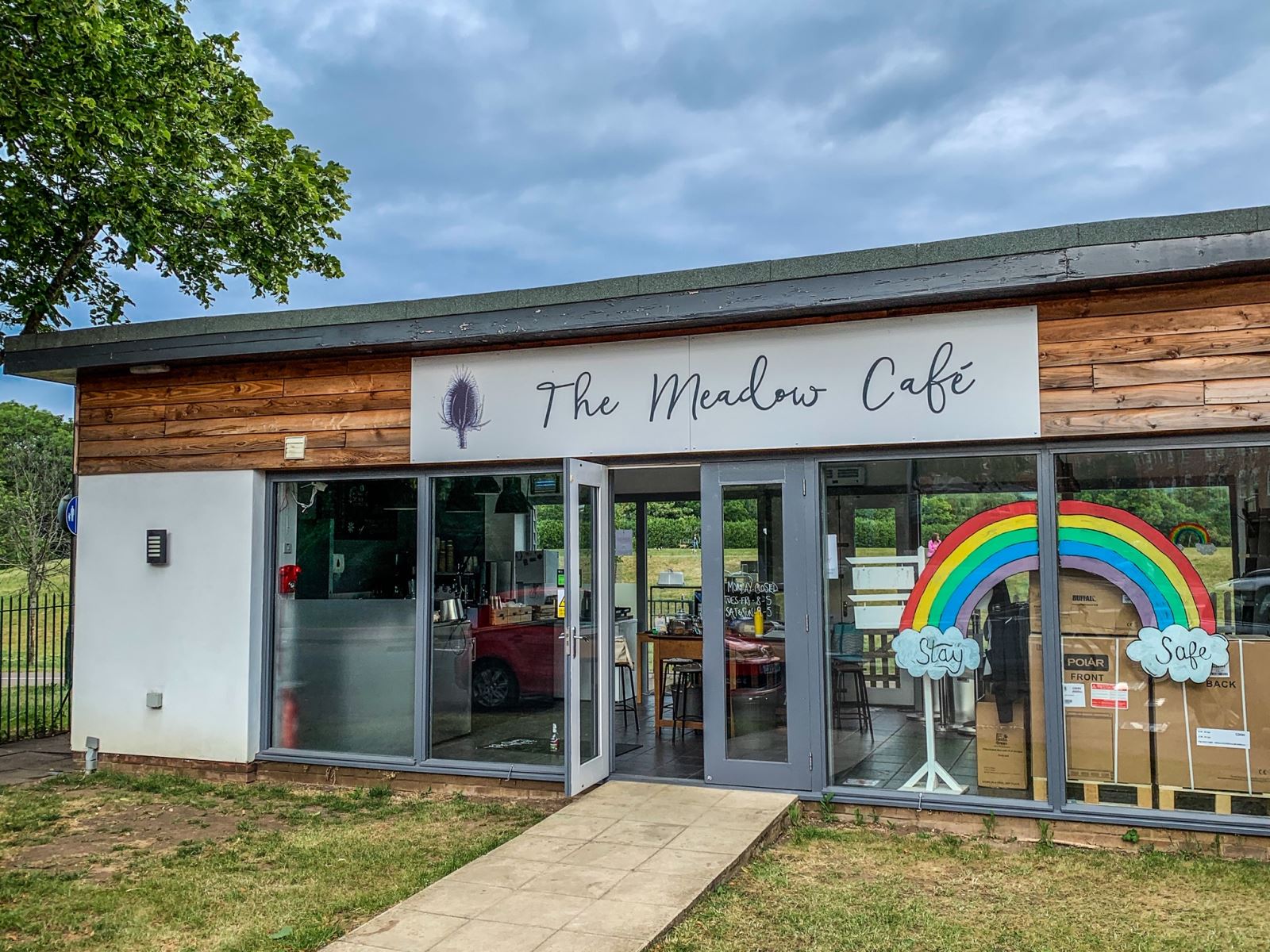 Best picnic spots in Cheltenham - Cox's Meadow